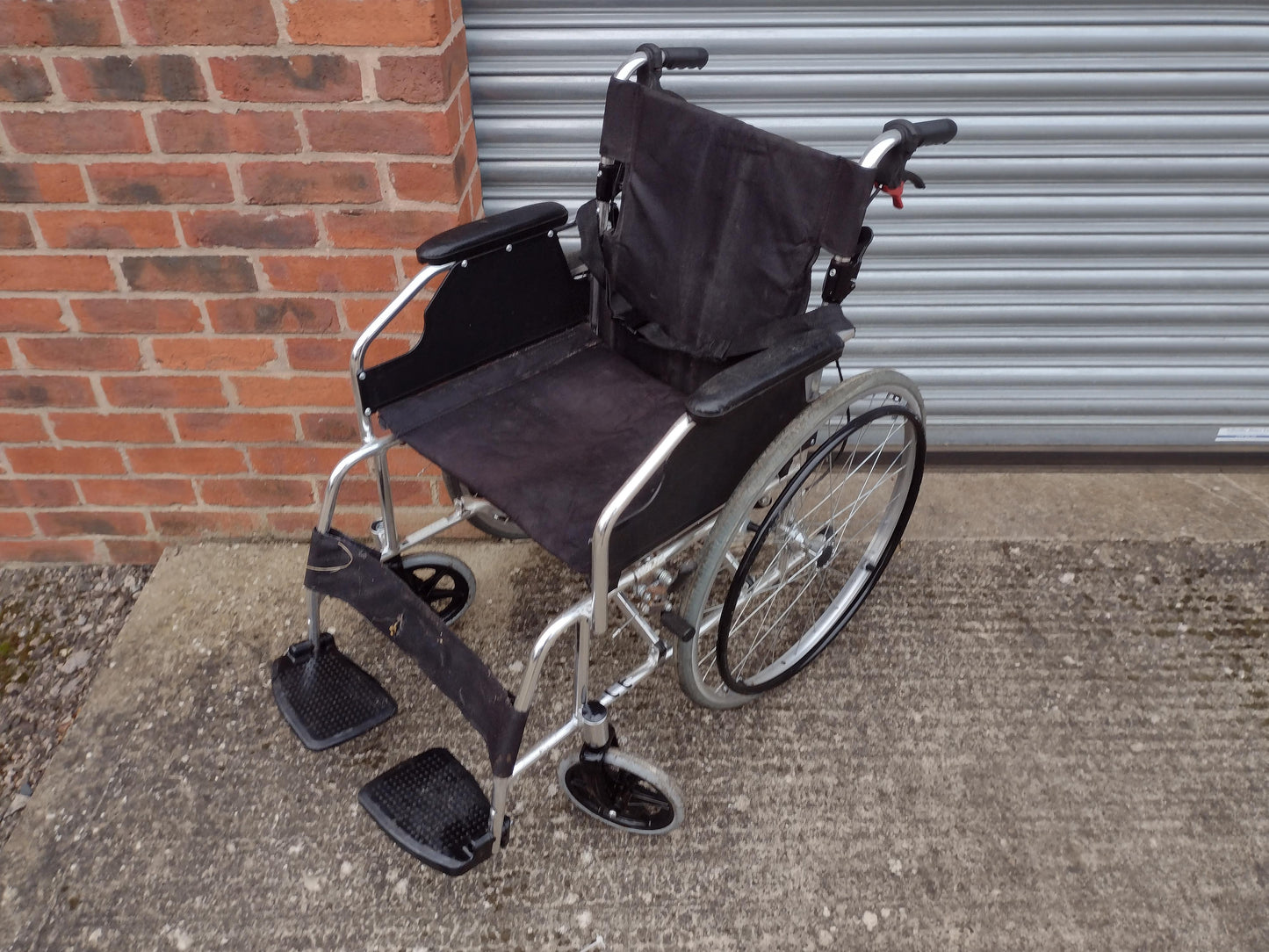 Self Propelled & Transit Wheelchair with Back Pouch