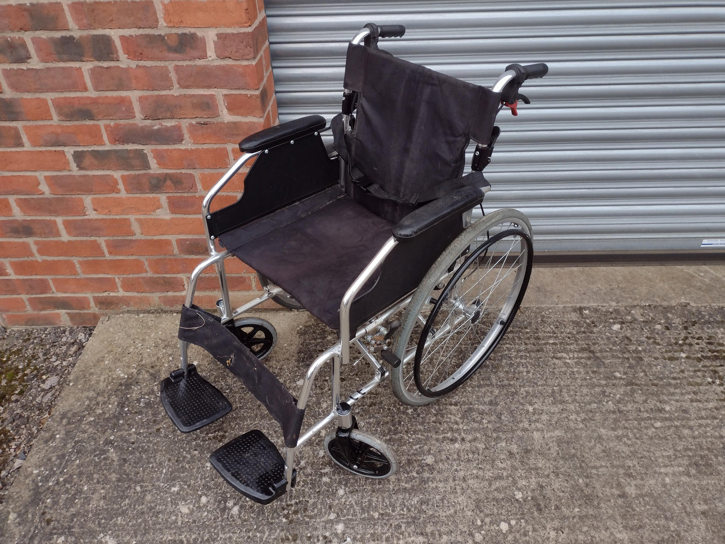 Self Propelled & Transit Wheelchair with Back Pouch