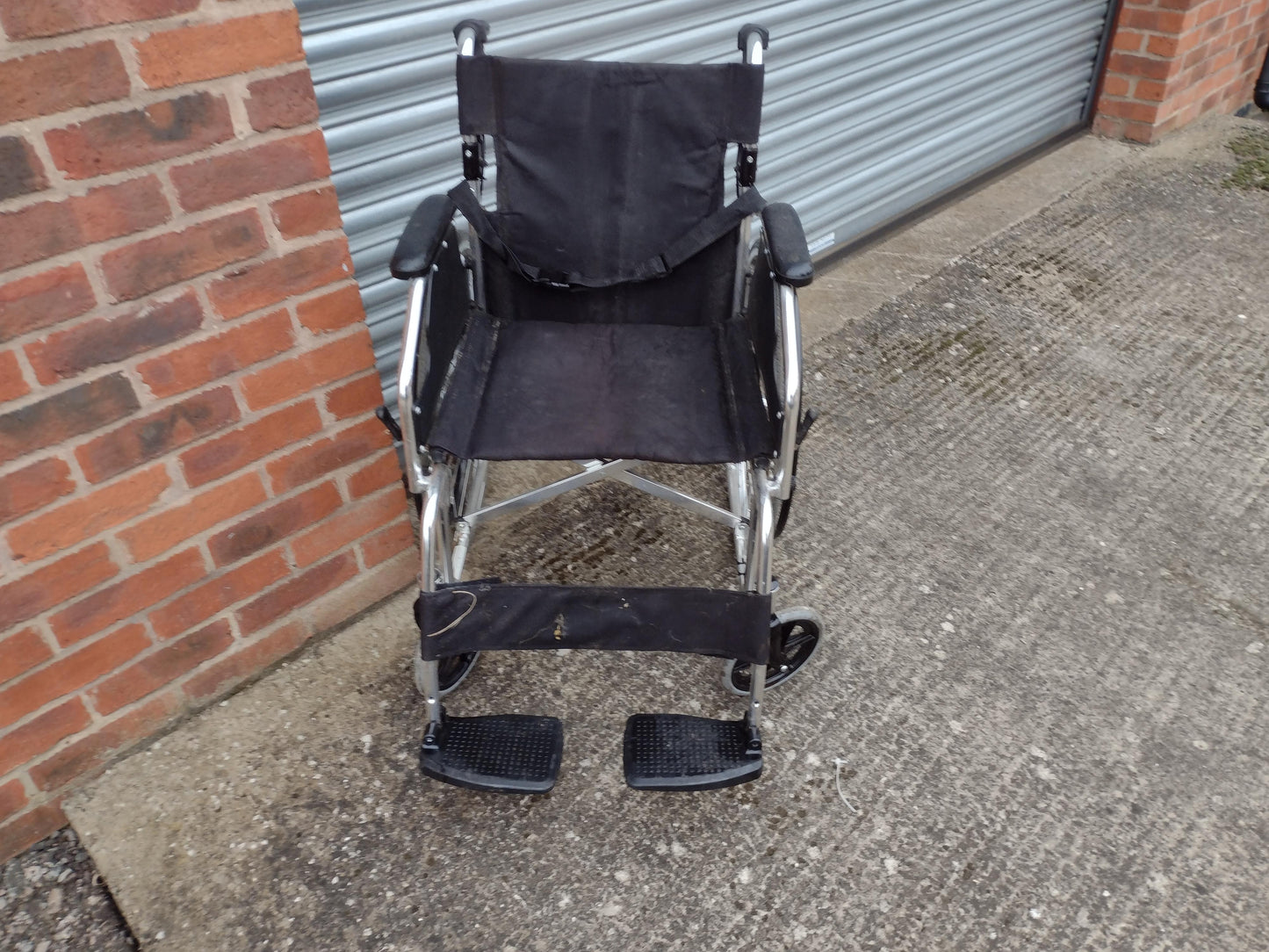 Self Propelled & Transit Wheelchair with Back Pouch