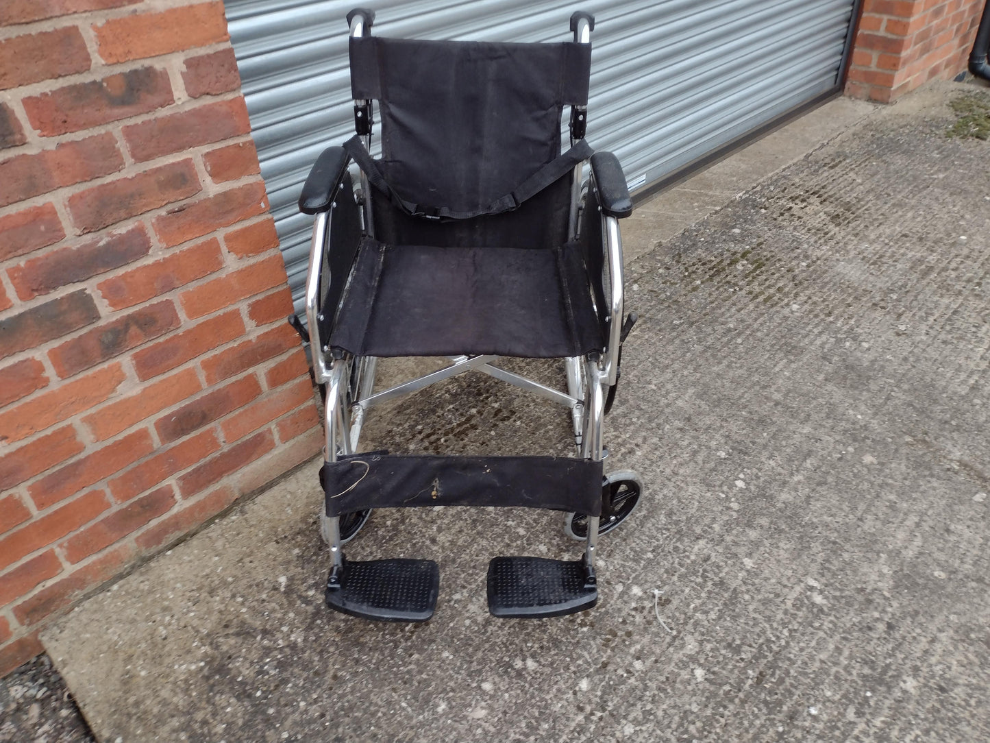 Self Propelled & Transit Wheelchair with Back Pouch