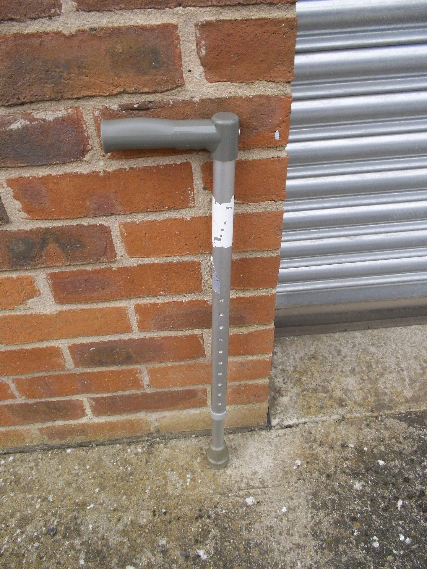 Walking Stick Fully Adjustable Height Right Angle Handle 77cm - 101cm