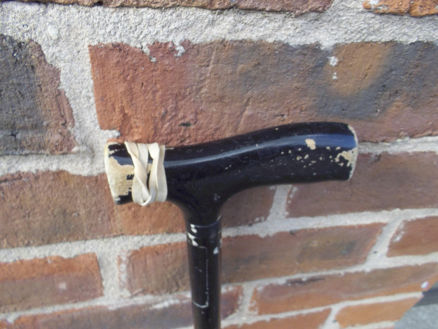 Wide Base Black Walking Stick Fully Height Adjustable