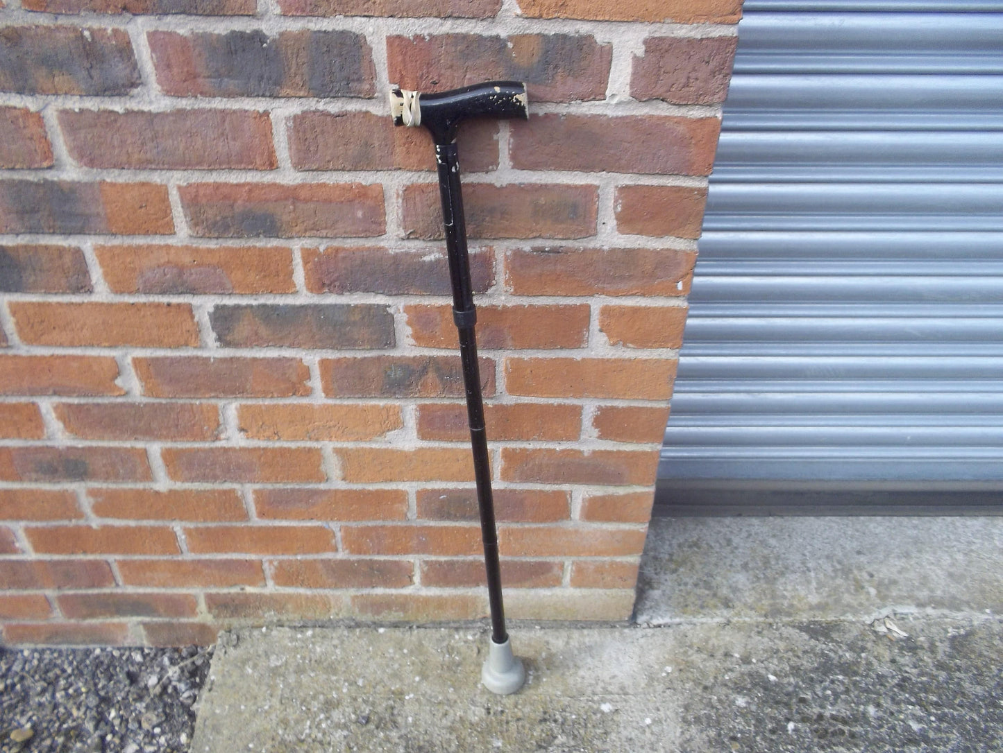 Wide Base Black Walking Stick Fully Height Adjustable