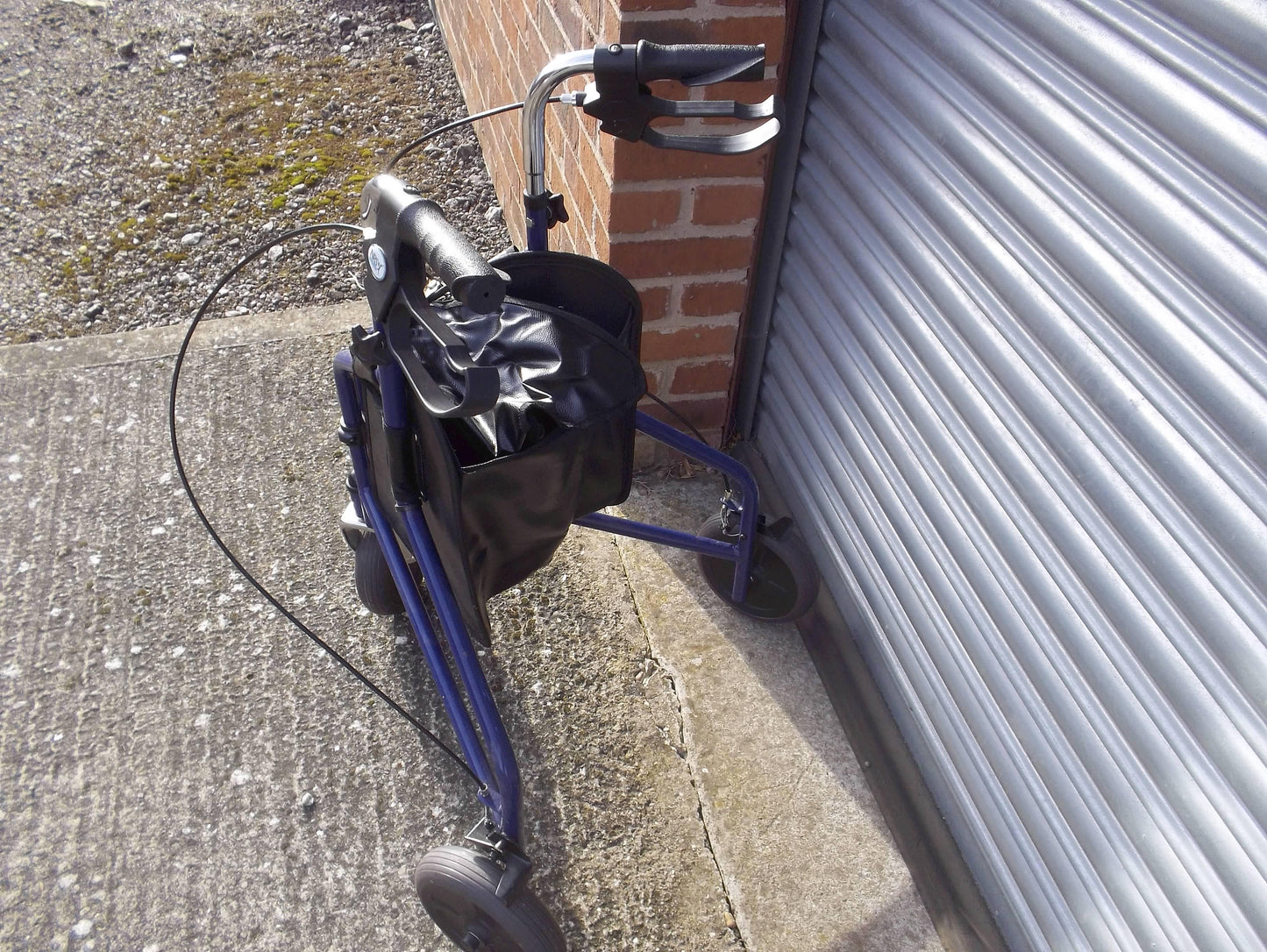 NRS 3 Wheel Rollator with Bag Lightweight Sturdy Wheels Adjustable