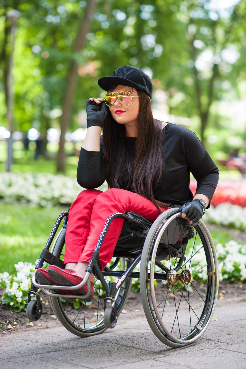 Groovy wheelchair push rim covers designed for extra grip quadriplegics / tetraplegics